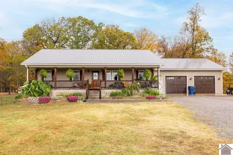 1949 St Rt 70, Fredonia, KY 42411