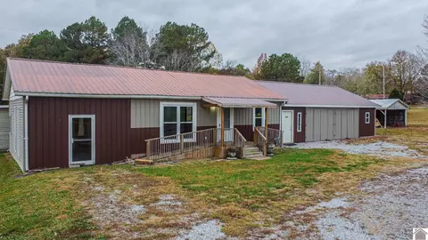 7637 Mott City Rd, Fredonia, KY 42411