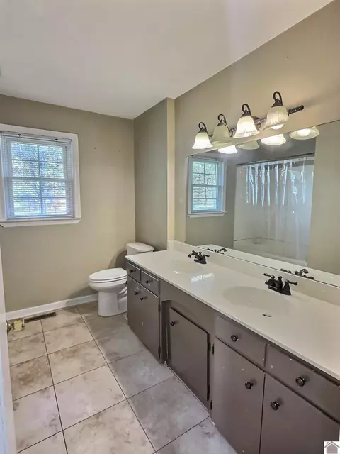 624 Main St, Hazel, KY 42049 photo 7