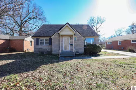 2420 Clay St, Paducah, KY 42001