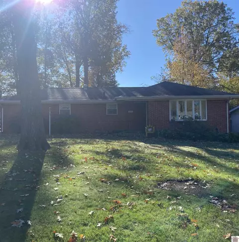 2442 Laclede Ave, Paducah, KY 42001