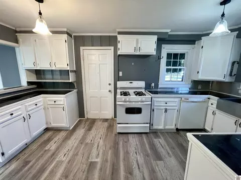 200 E Farthing St, Mayfield, KY 42066 photo 9