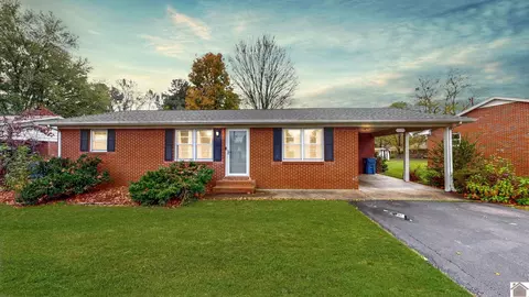 1509 Parklane Dr, Murray, KY 42071