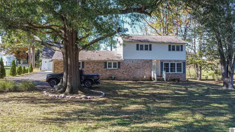 145 Nickell Heights Rd, Paducah, KY 42003