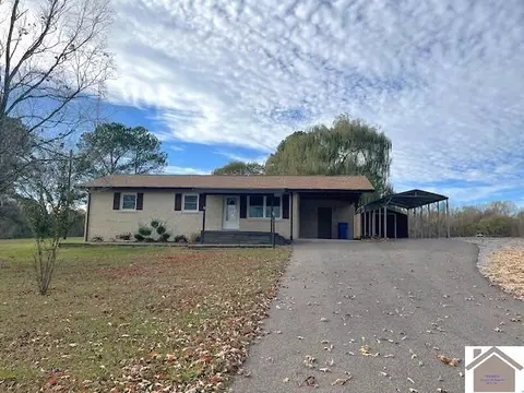 114 Bay Ln, Cadiz, KY 42211