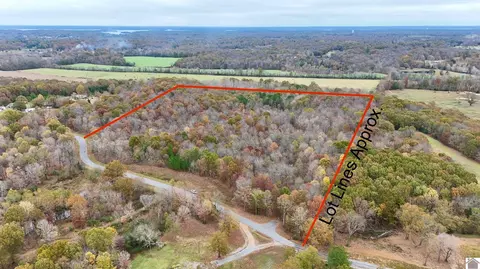 000 Walton Ln, Benton, KY 42025