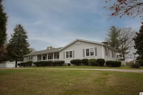 9400 Childress Rd, West Paducah, KY 42086