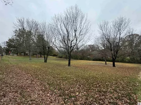 409 Lutes Rd, Paducah, KY 42001