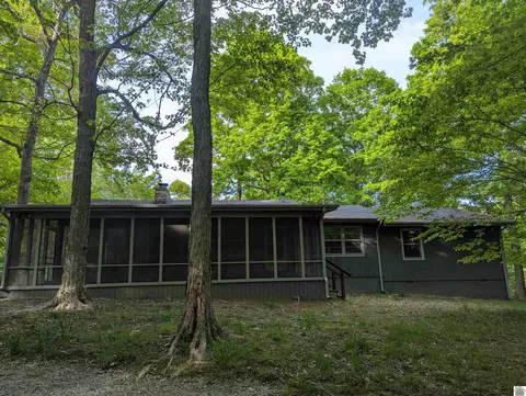 1557 Indian Hill Trl, Eddyville, KY 42038