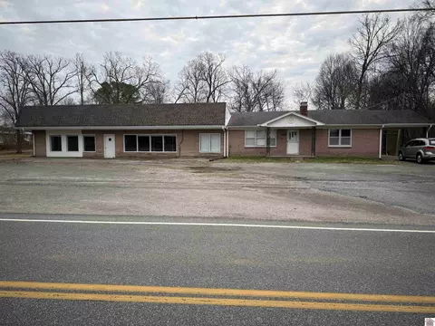 4216 Eggners Ferry Rd, Benton, KY 42025