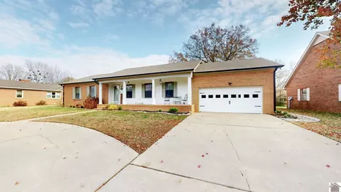 1570 Mockingbird Dr, Murray, KY 42071 photo 3