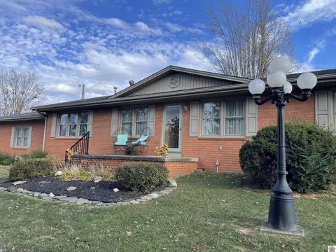12 Valley Dr, Madisonville, KY 42431