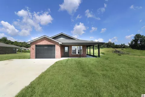 125 Clover, Paducah, KY 42003