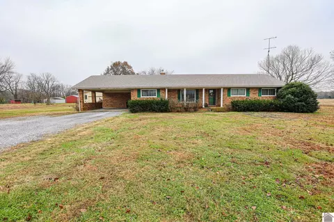 2921 Palma Rd, Benton, KY 42025