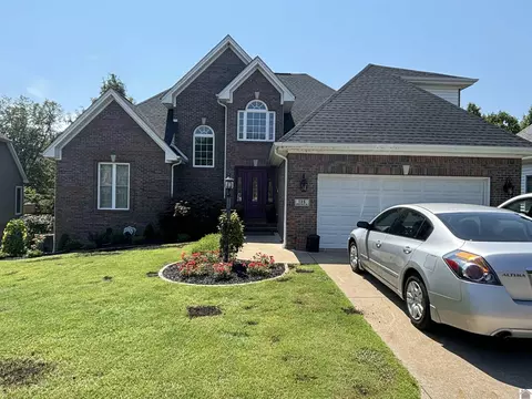 135 Spring, Paducah, KY 42003