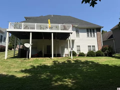 135 Spring, Paducah, KY 42003 photo 2