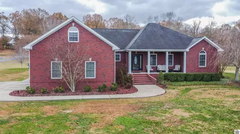 63 Royal Park Dr, Calvert City, KY 42029