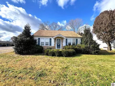 300 1st St, Hazel, KY 42049 photo 21