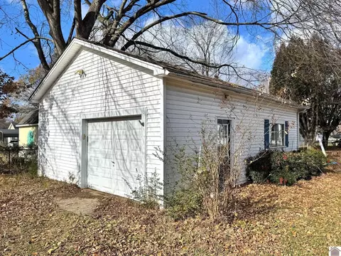 300 1st St, Hazel, KY 42049 photo 16
