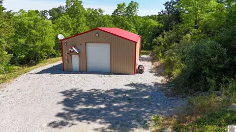 2075 Cedar Rd, Stamping Ground, KY 40379