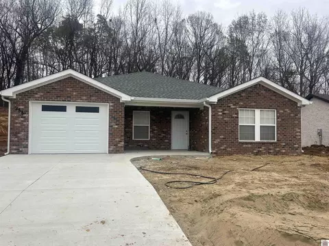 255 Clover, Paducah, KY 42003