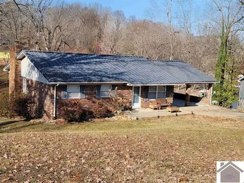 521 N Willow Way, Kuttawa, KY 42055