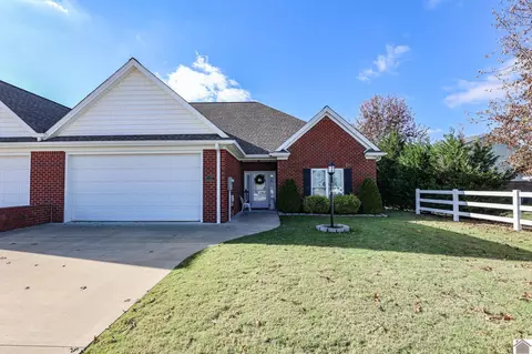 119 Twinson Ct, Paducah, KY 42001