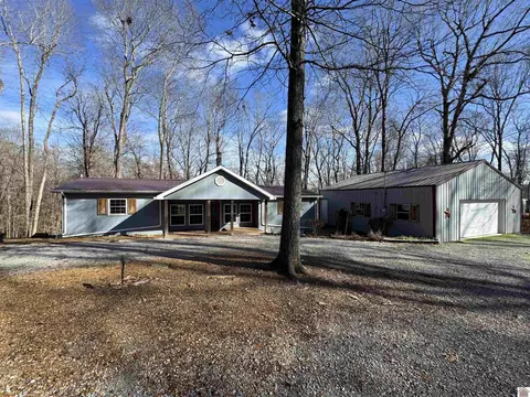 65 Davis Dr, Eddyville, KY 42038