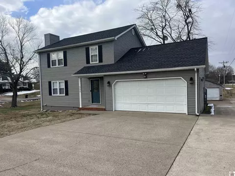 325 Rosebower Church Rd, Paducah, KY 42003