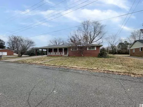 1007 Dogwood Ln, Fulton, KY 42041