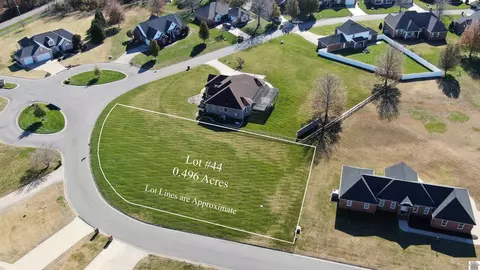 775 Peppers Mill Dr, Paducah, KY 42001
