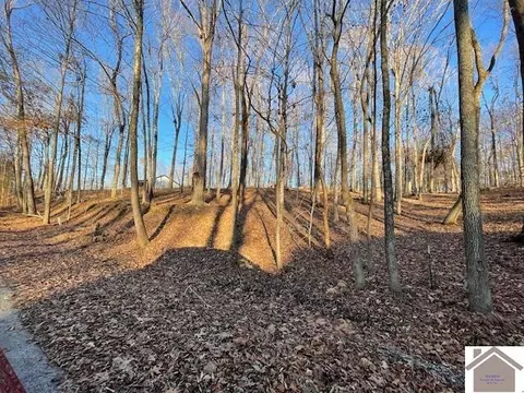 1231718 Ferrell Cir, Cadiz, KY 42211