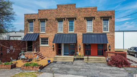 1025 Jefferson, Paducah, KY 42001