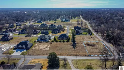 Westwood, Paducah, KY 42001