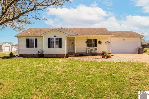 518 Wells Purdom Dr, Almo, KY 42020