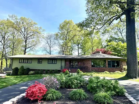 710 Windsor Woods, Paducah, KY 42001