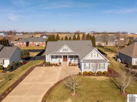 2246 Hal Dr, Murray, KY 42071 photo 2