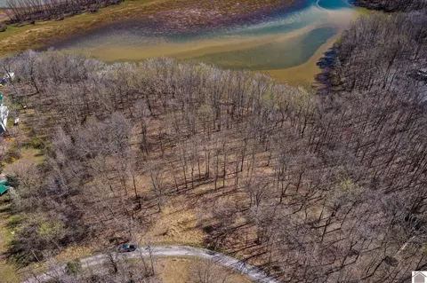 186 Major Wallace Rd, Cadiz, KY 42211