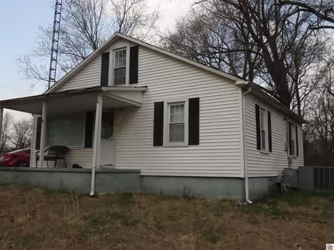 138 St Rt 1748, Mayfield, KY 42066