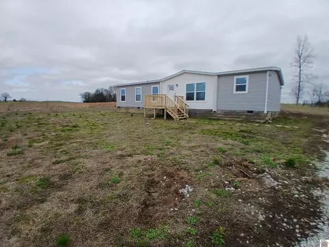702 Duncan Ridge Rd, Lewisburg, KY 42256