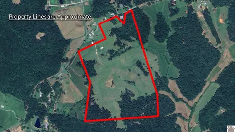 000 Paradise Rd, Grand Rivers, KY 42045