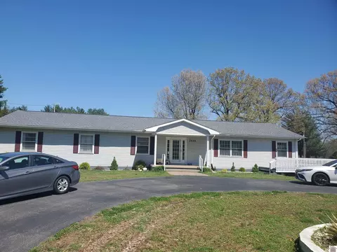 2435 Krebs Station Rd, Paducah, KY 42003