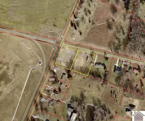 3250 Fisher Rd, West Paducah, KY 42086