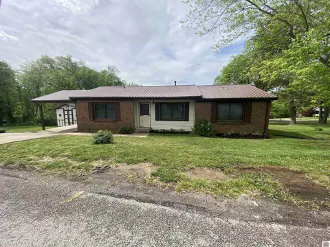 196 Shelby St, Cadiz, KY 42211