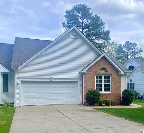 28 W Village Dr, Paducah, KY 42003