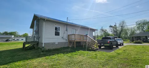 178 Tice, Mayfield, KY 42066 photo 2