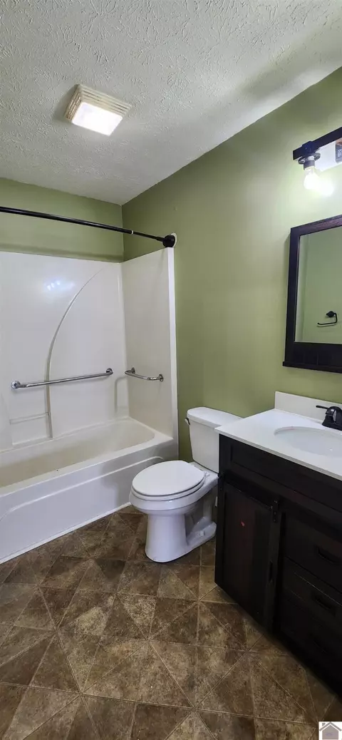 178 Tice, Mayfield, KY 42066 photo 7