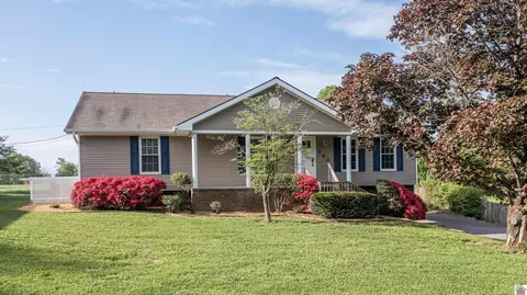 140 Canon Dr, Paducah, KY 42001