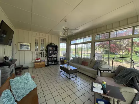 11189 E State Route 94, Murray, KY 42071 photo 21