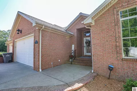 155 Chesley Way, Paducah, KY 42001 photo 2
